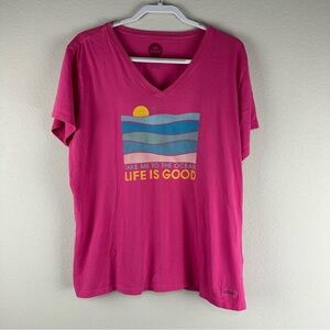Life Is Good Women's Short Sleeve V-Neck Tee in Magenta with Ocean Graphic